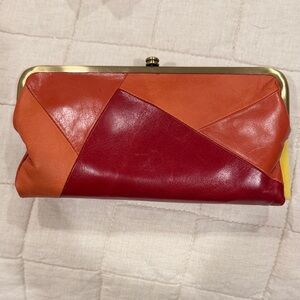 HOBO Lauren Clutch